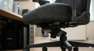 A heavy-duty gaming chair with a wide seat base and reinforced steel frame for larger users.